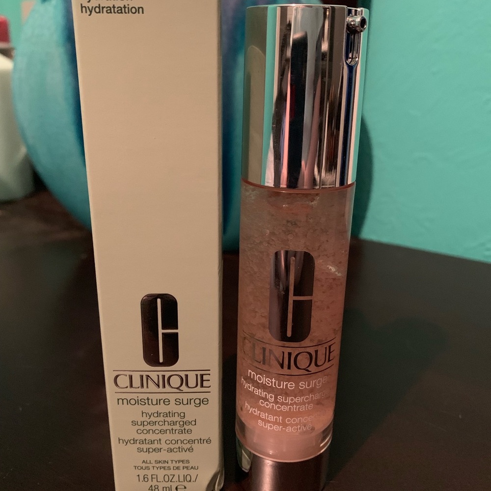 Clinique Moisture Surge